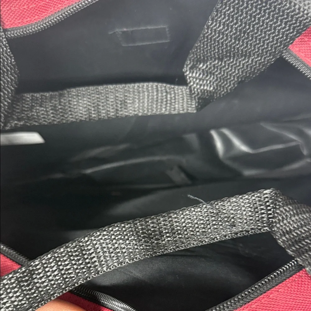 Tag Red and Black Laptop Messenger Bag with Shoulder Strap - 4x11x13